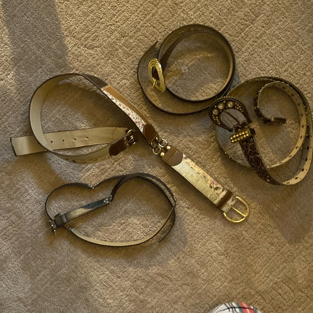 Bundle of 4 Belts ..great condition.